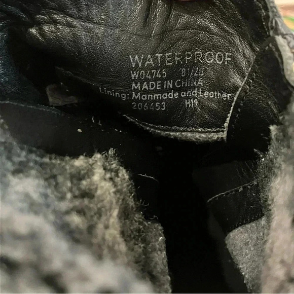 Cole Haan grey suede leather faux  fur ankle boots with zippers - Picture 4 of 6